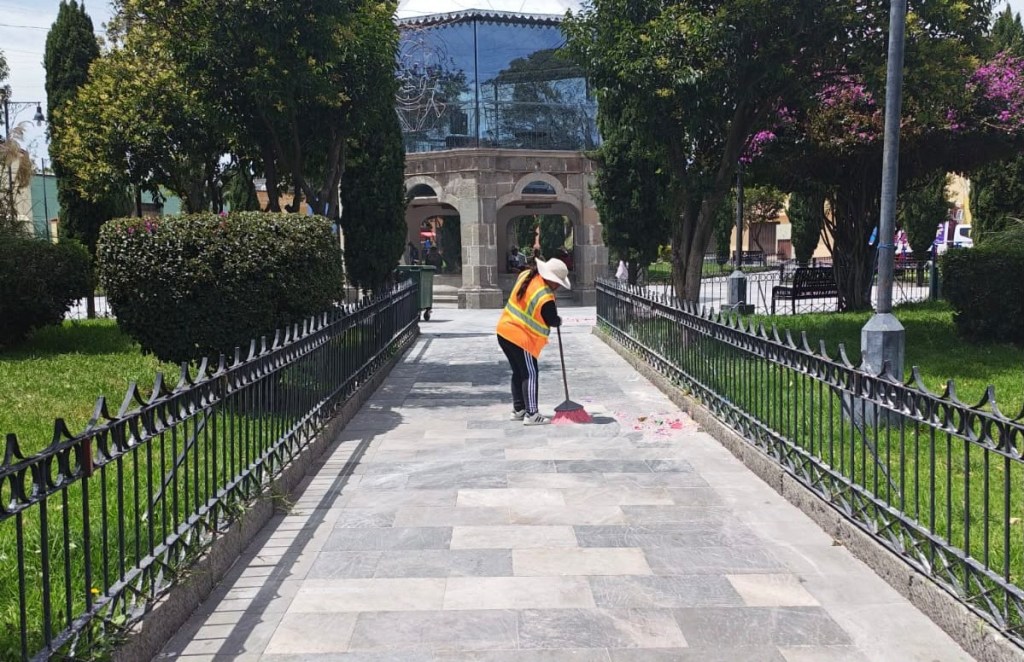 GOBIERNO DE IXTENCO RECONOCE LABOR DEL PROGRAMA DE EMPLEO TEMPORAL DURANTE FIESTAS PATRIAS