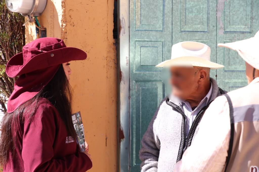 VECINOS RECONOCEN RESPUESTA INMEDIATA DE ALINE LAZO DURANTE «LA PRESI EN TU PUERTA»